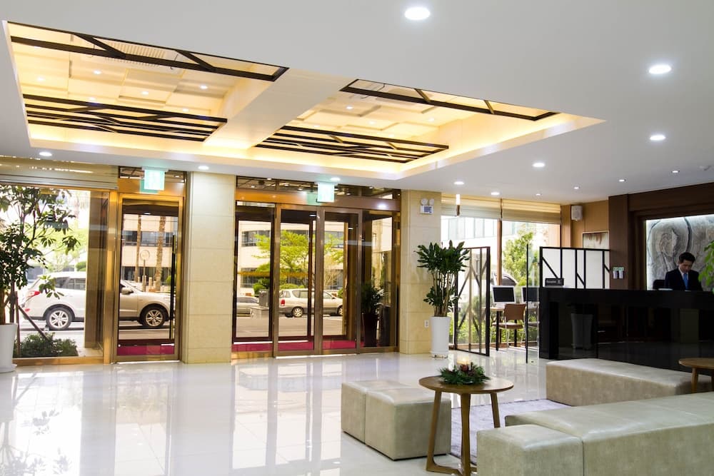 Black Sands Hotel, Lobby lounge, photo 4
