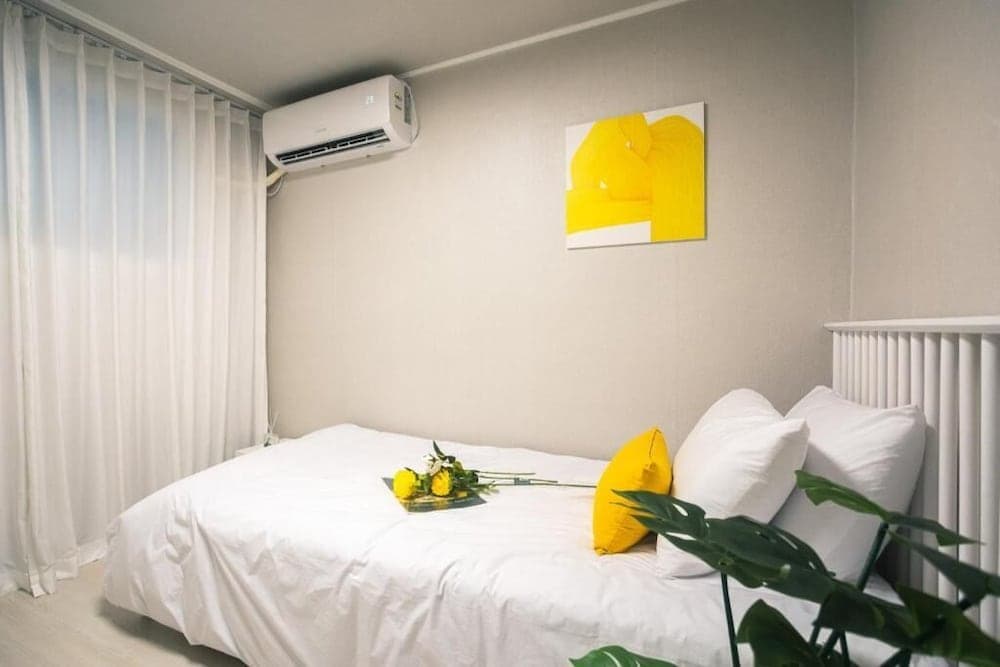 Stay Solar, Room, photo 3