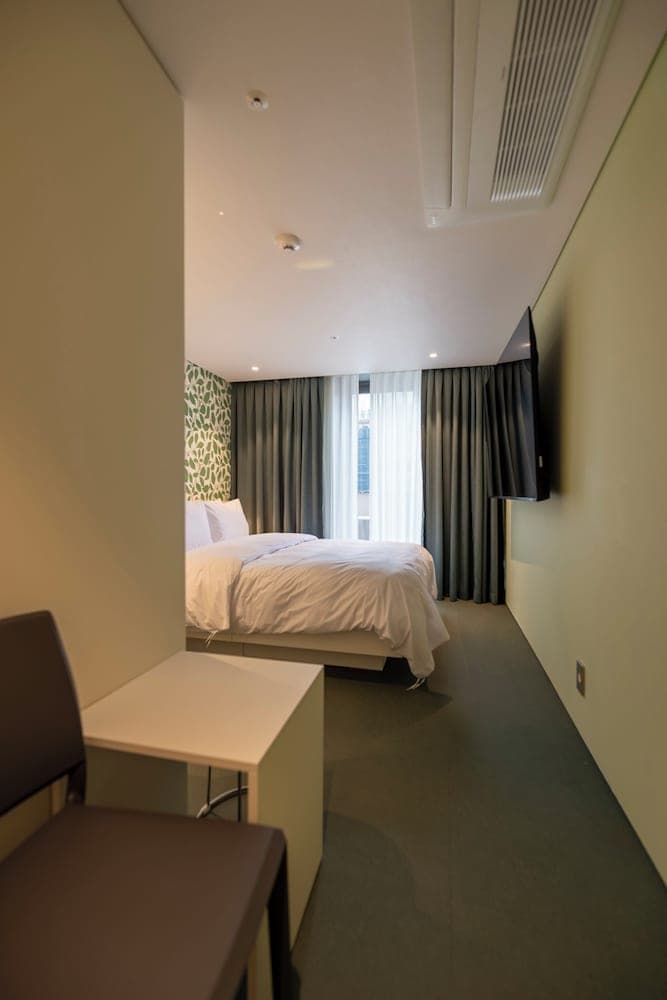 Gray Hotel, Room, photo 3