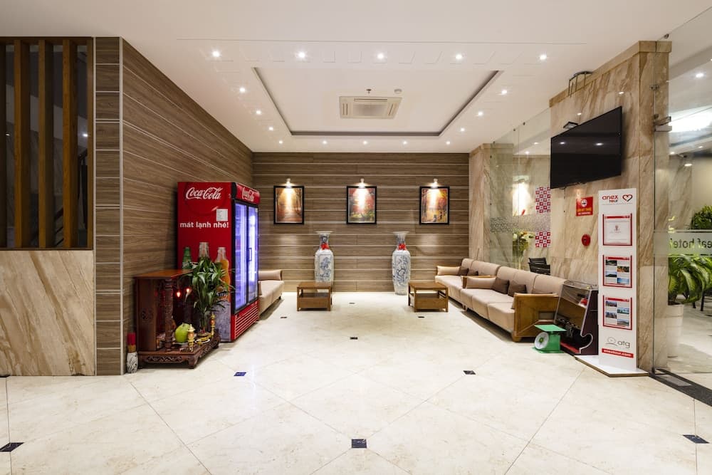 Maple Leaf Hotel & Apartment, Reception, photo 2