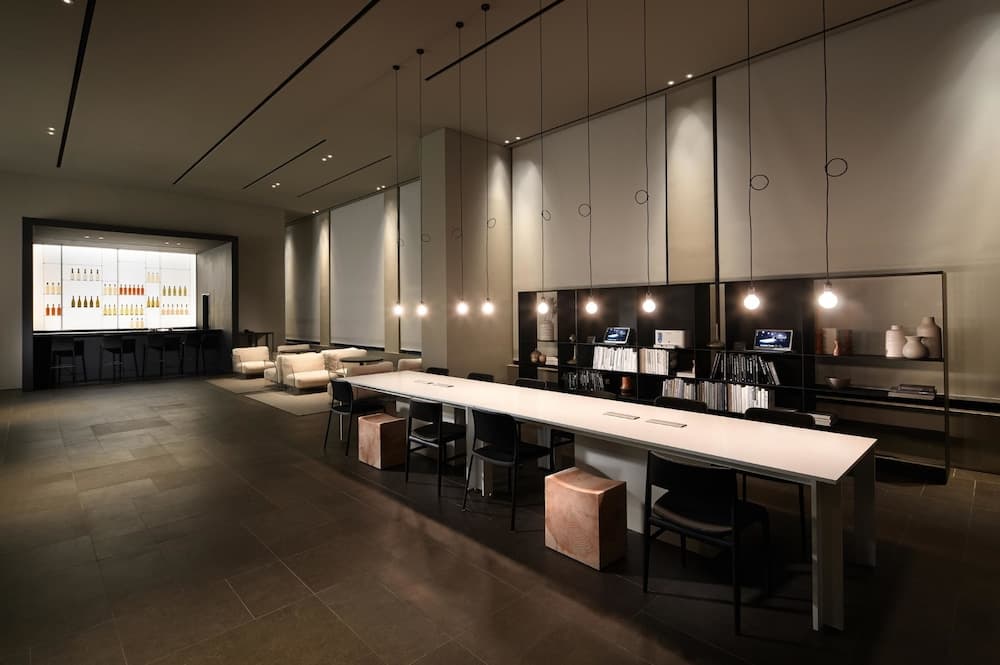 Shilla Stay Cheonan, Lobby sitting area, photo 3