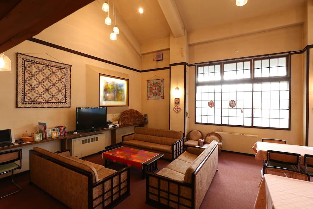 Hotel Mount Shiga, Lobby sitting area, photo 5