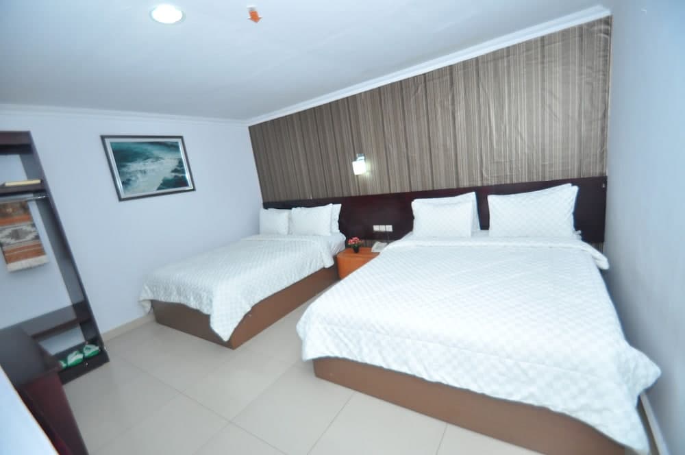 Grand Malaka Ethical Hotel, Room, photo 5
