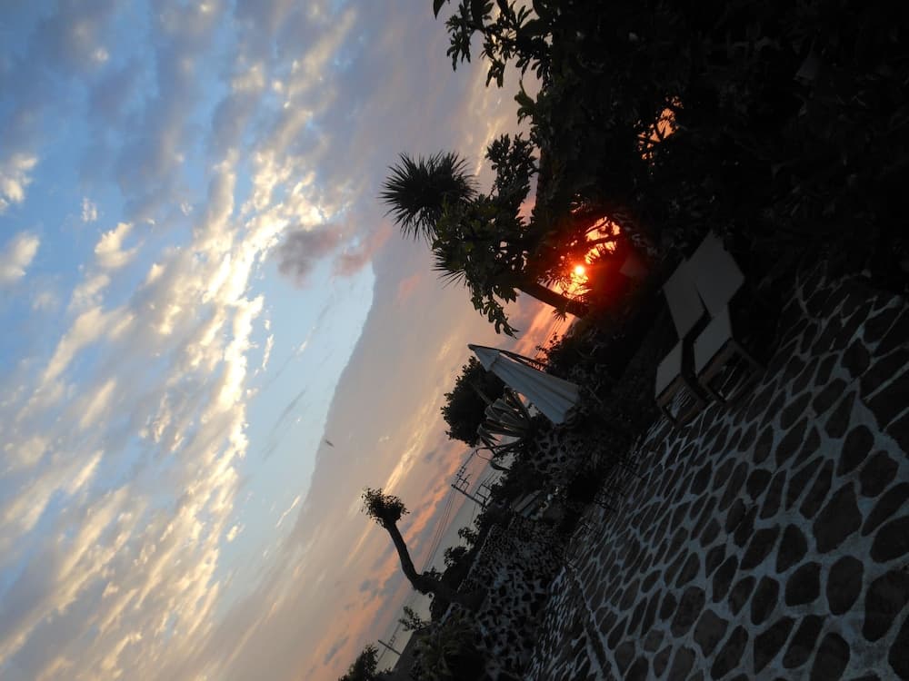 J Garden, Sundeck, photo 5