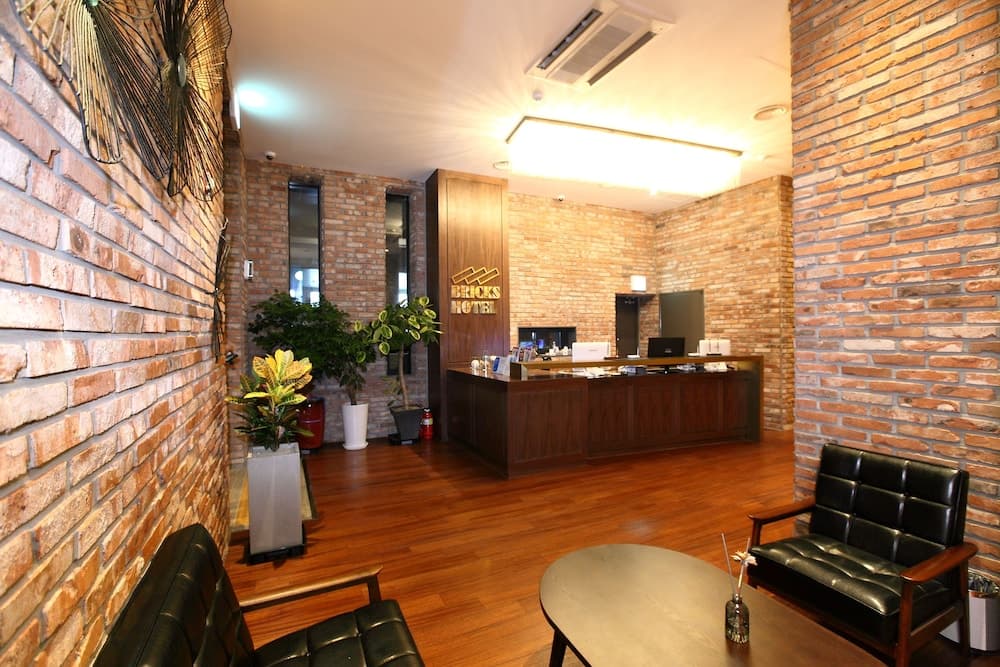 Bricks Hotel, Lobby, photo 3