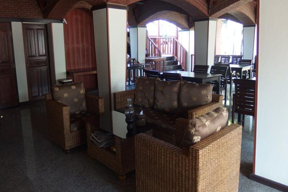 Palm Beach Resort, Lobby sitting area, photo 2