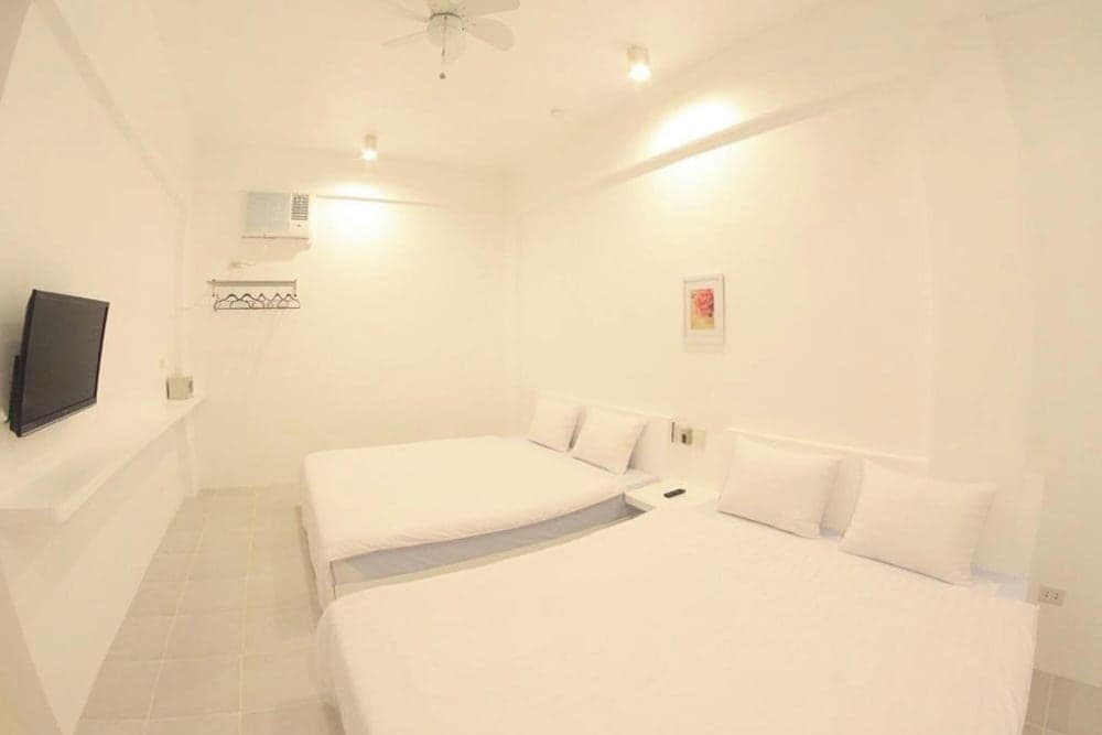 Coron Bluewave Hotel, Room, photo 4