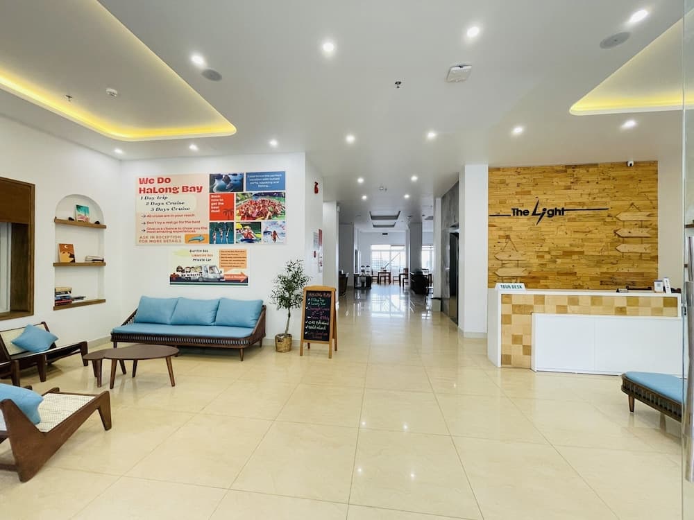 The Light Hotel, Reception, photo 4