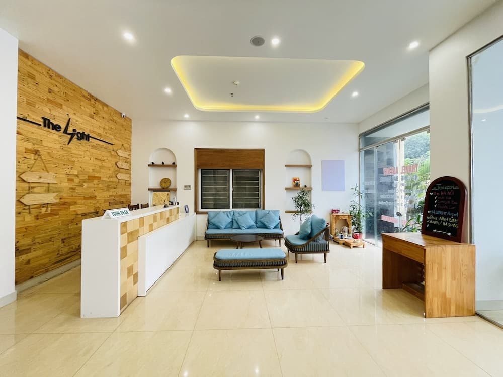 The Light Hotel, Reception, photo 5