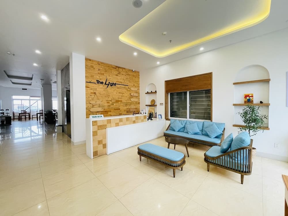 The Light Hotel, Reception, photo 2