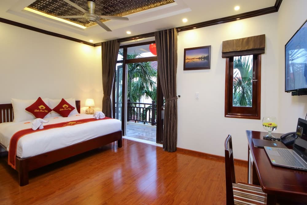 Little Town Villa, Primary image, photo 1