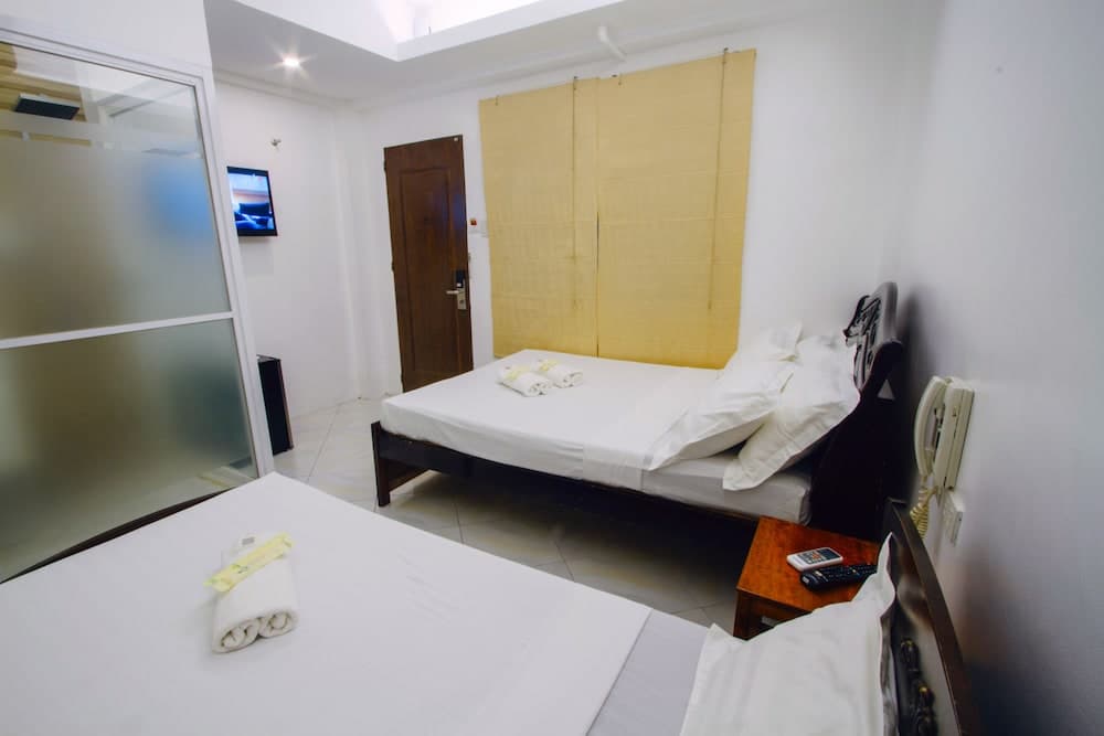 JJ Midcity Inn, Room, photo 5