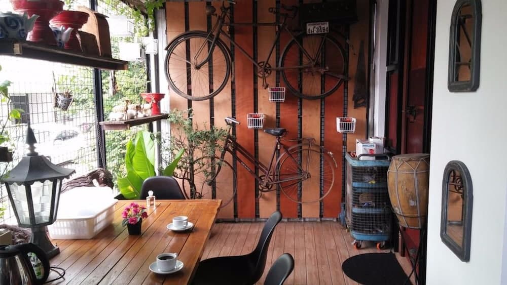 Popcorn House Ratchada, Lobby sitting area, photo 3