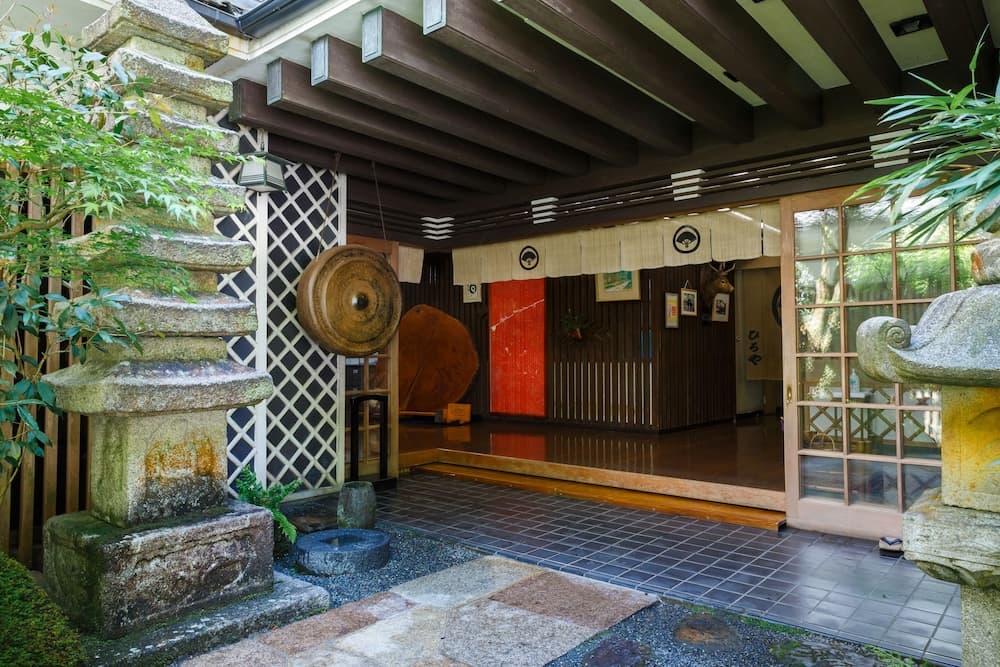 Kibune Hiroya, Lobby lounge, photo 4
