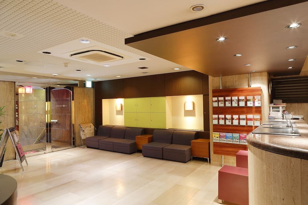 the b sangenjaya, Lobby, photo 4