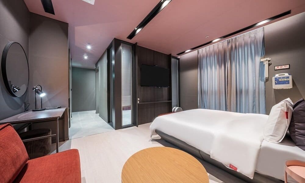 Brown Dot Hotel Masan, Room, photo 5