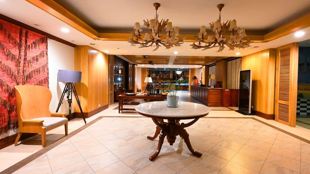 Cedar Peak Condominium by Tripsters Hub, Lobby, photo 4