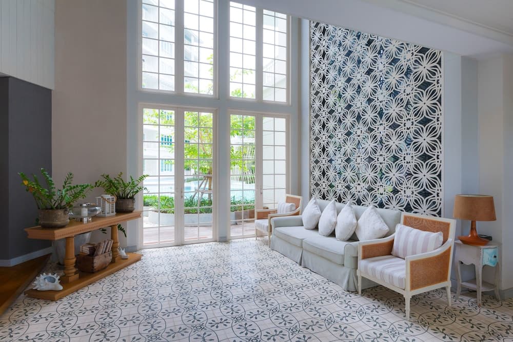 Summer Hua Hin Condominium, Lobby sitting area, photo 2