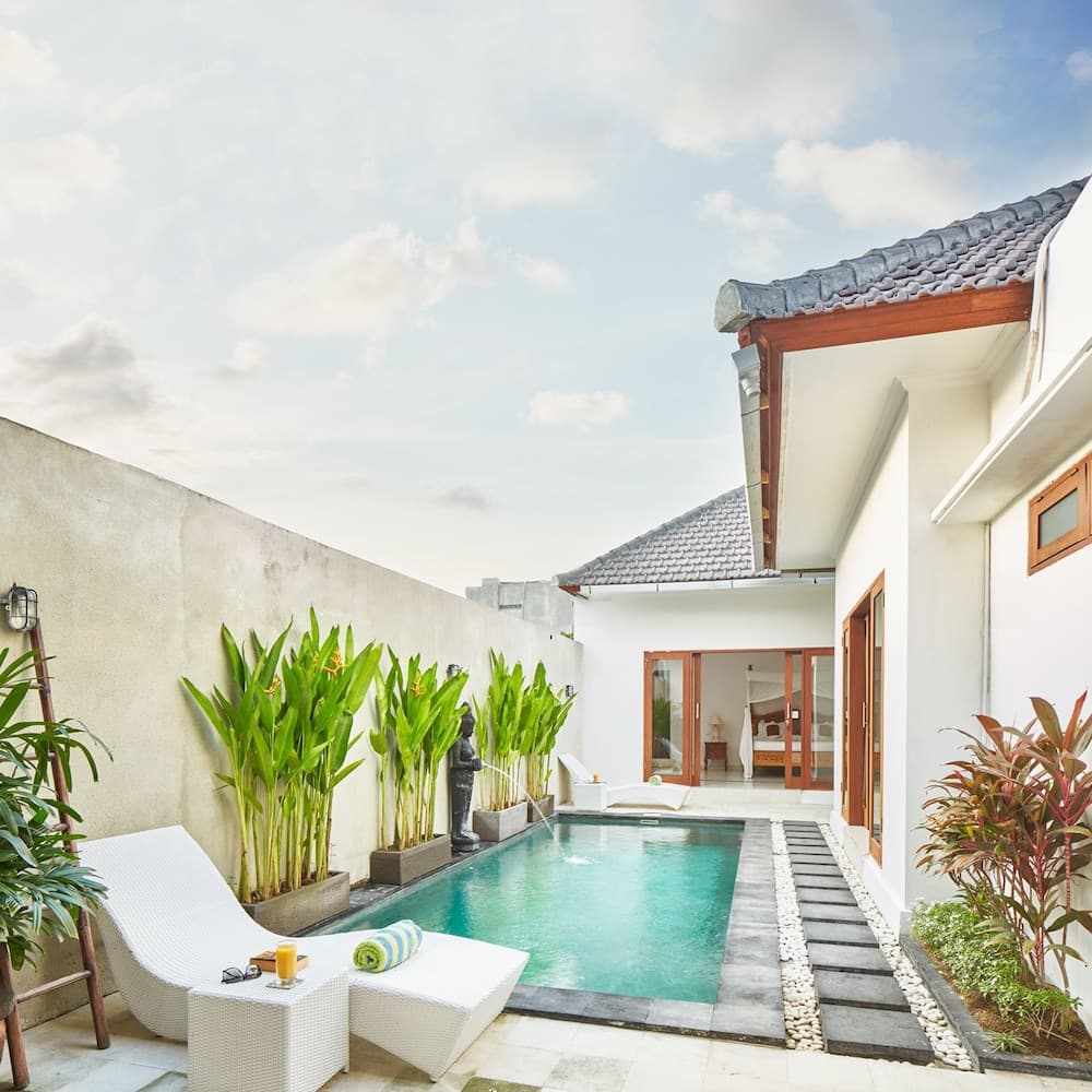 Bella Villa, Primary image, photo 1