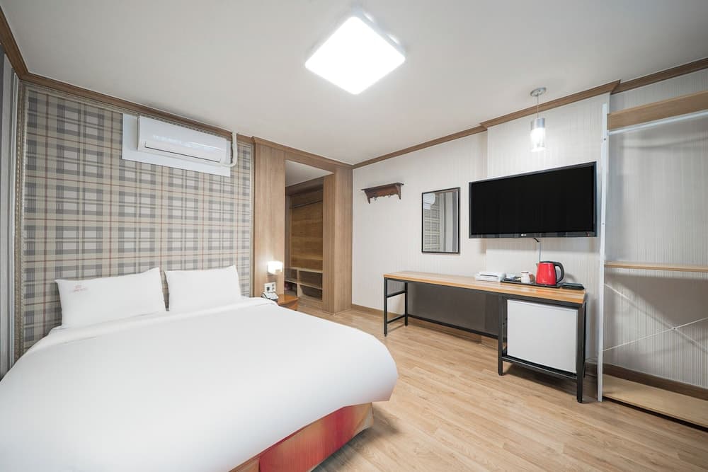 Olympic Hotel, Room, photo 4