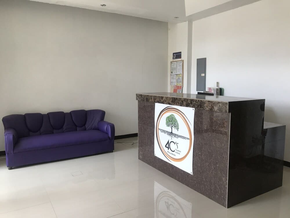 4C's Tourist Lodge, Reception, photo 2