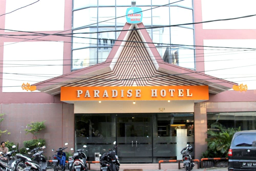 Paradise Hotel, Primary image, photo 1