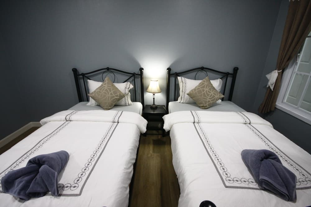 Sky Cottage, Primary image, photo 1