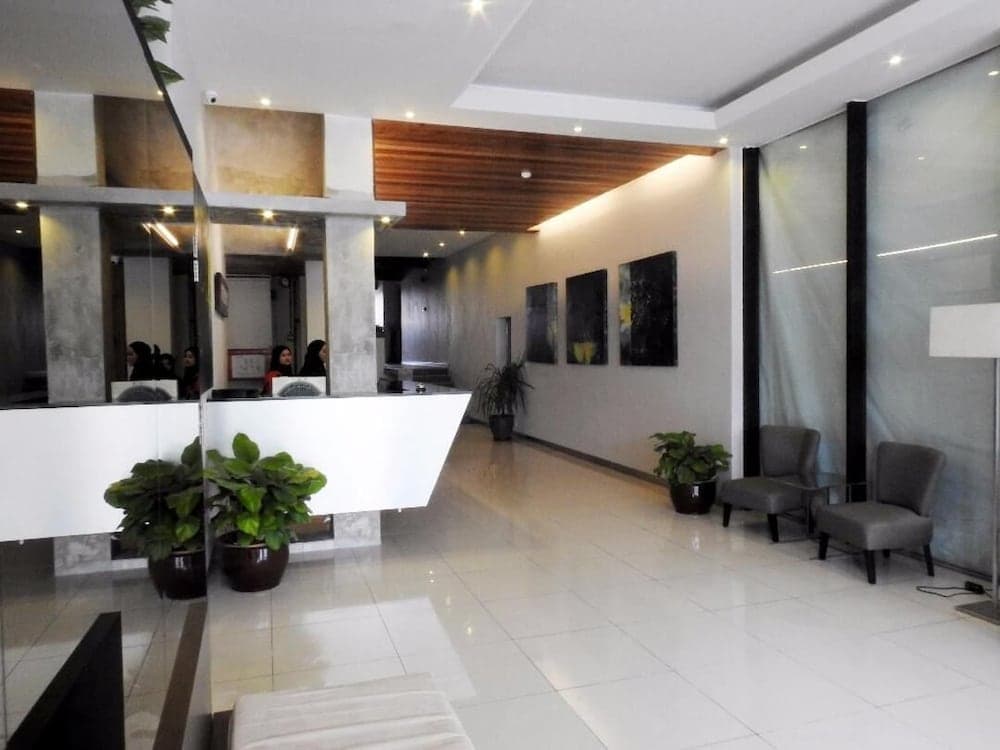 The Riverbank Hotel, Lobby, photo 3