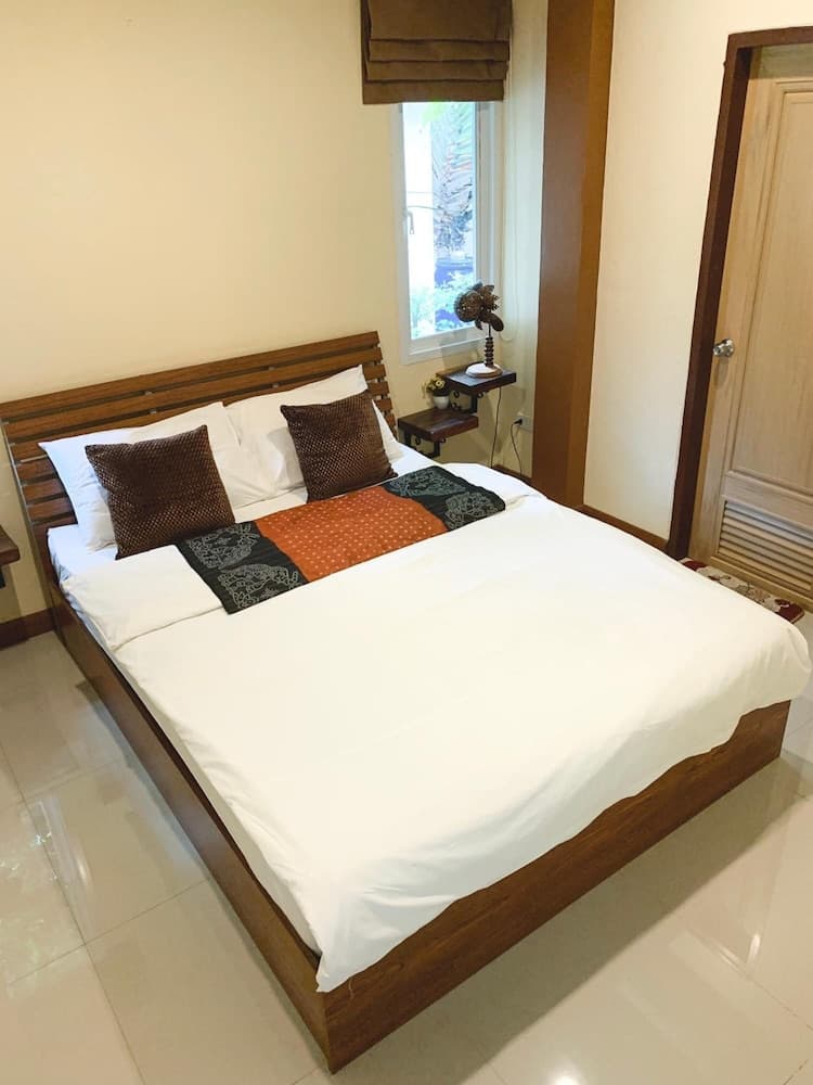 Baan Sooksiri Bangsaray, Room, photo 4