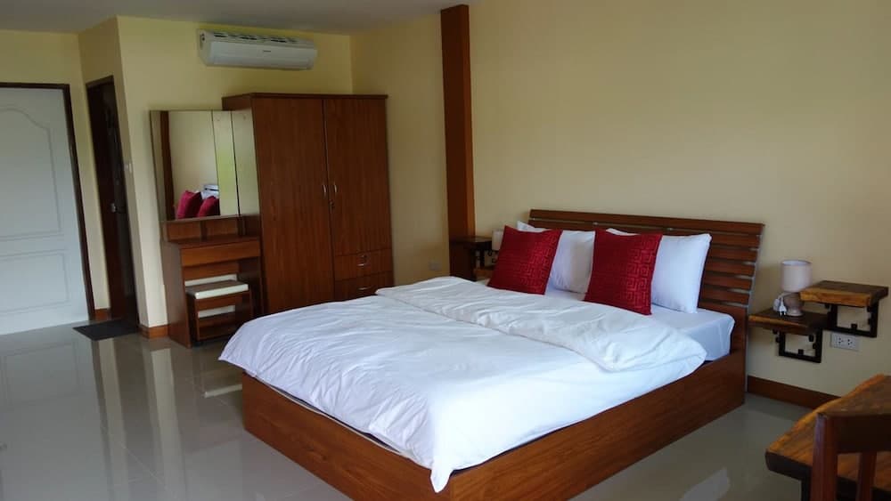 Baan Sooksiri Bangsaray, Room, photo 2