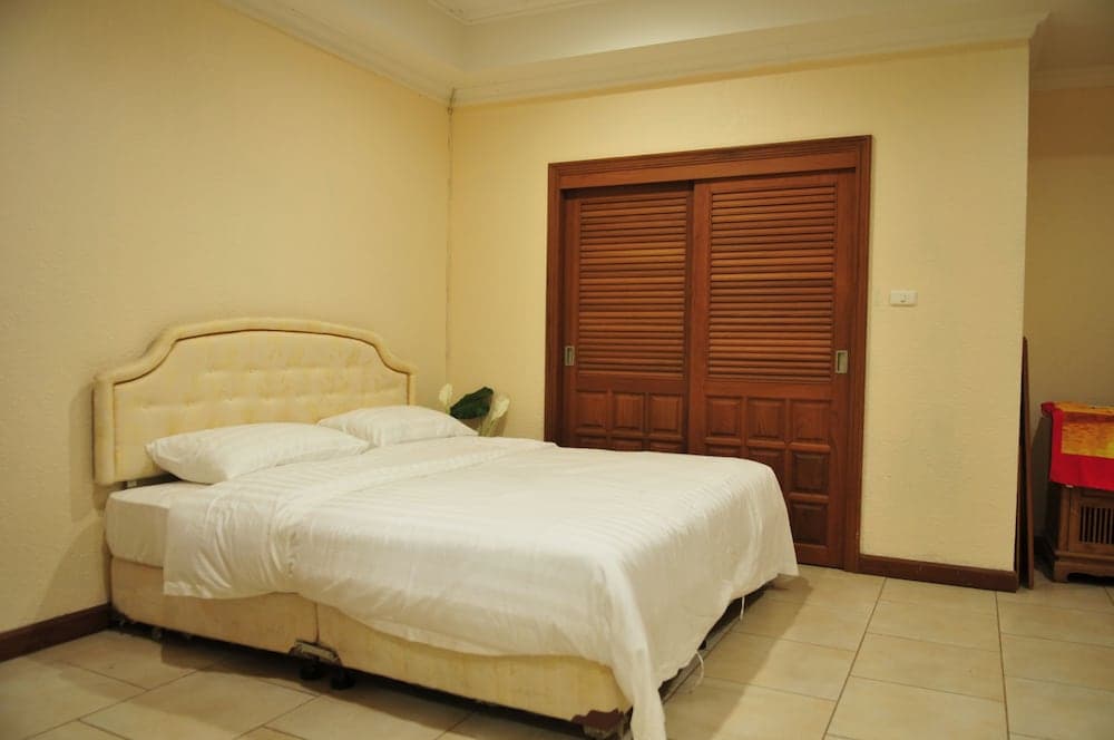 Blue Lagoon Pool Villa, Room, photo 4