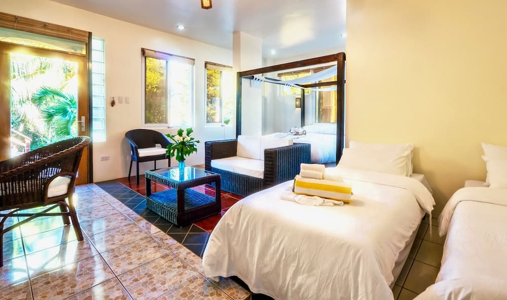 Edgewater Dive & Spa Resort, Room, photo 4