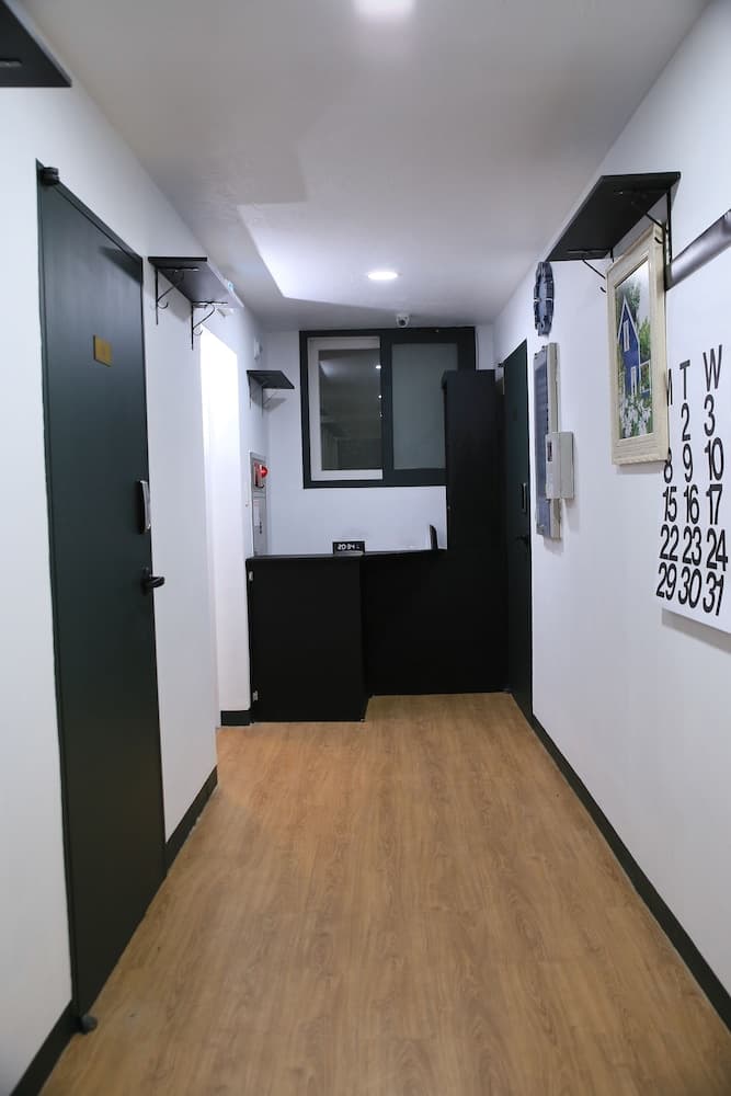 부산 해운대 여행 펜션 체크인/체크아웃 키오스크 사진 2