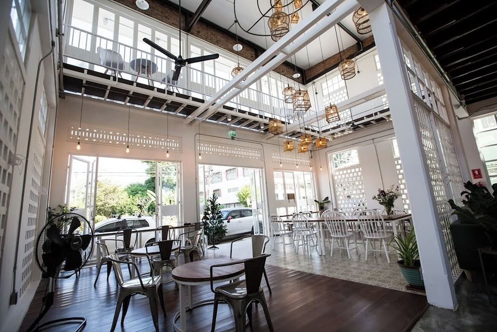 Memmoth Cafe & Hostel in Lampang, Lobby, photo 2