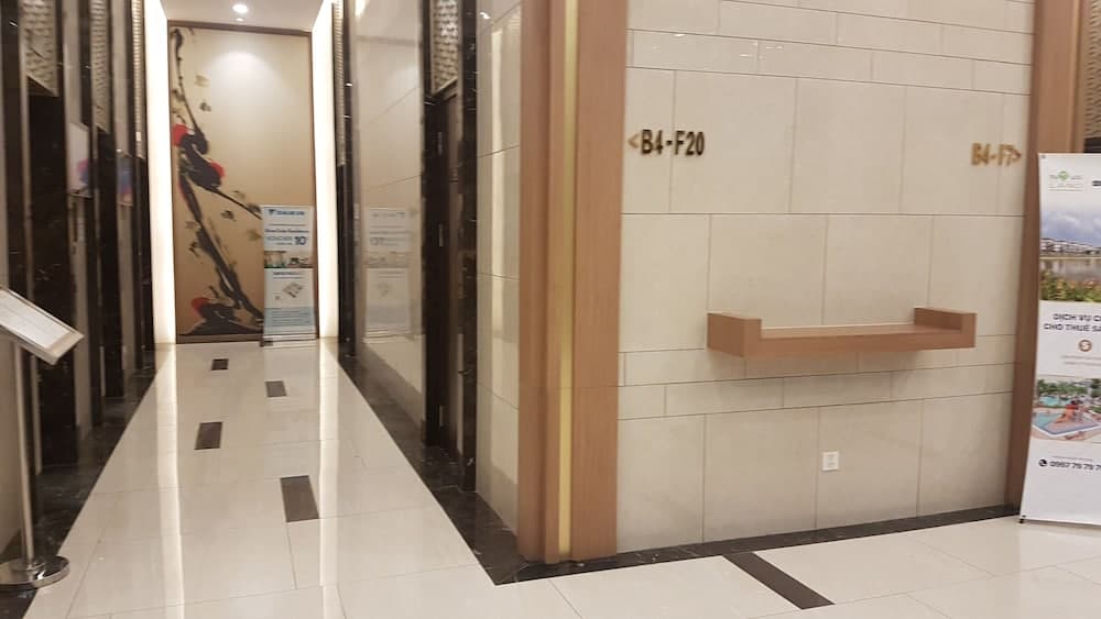 Herla Central Saigon, Interior entrance, photo 2