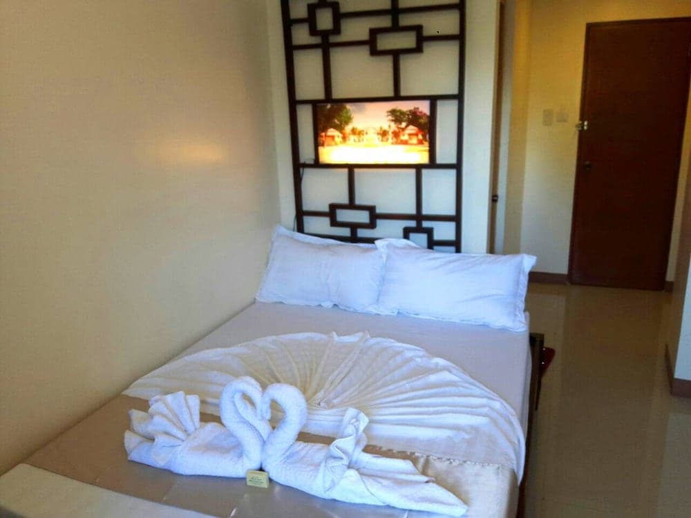 Bakasyunan Inn Laoag, Room, photo 2