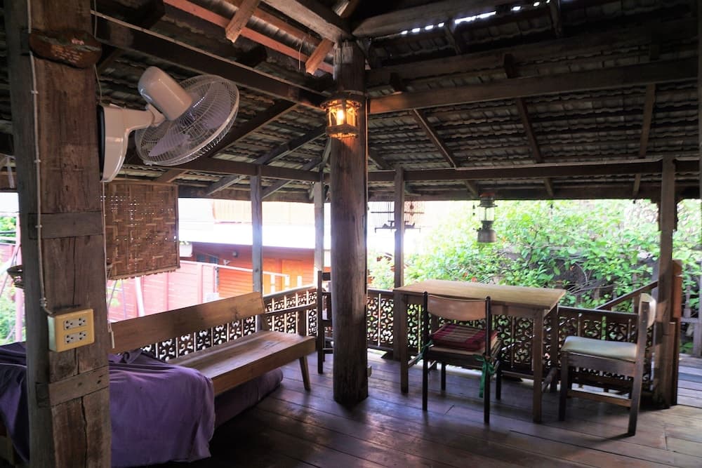 Tiptopthai House, Lobby sitting area, photo 4