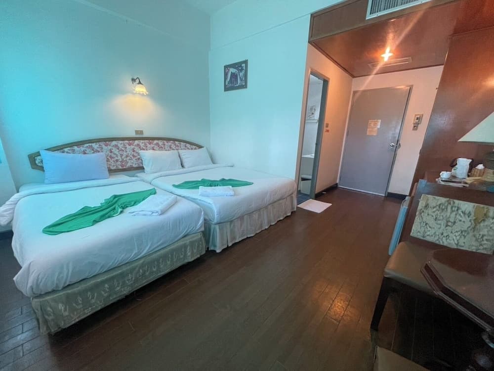 Royal Jommanee Hotel, Room, photo 5