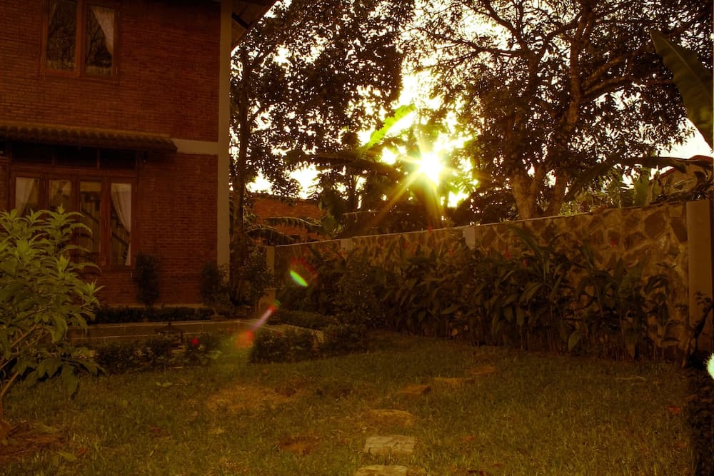 Sam Ong Lang, Primary image, photo 1