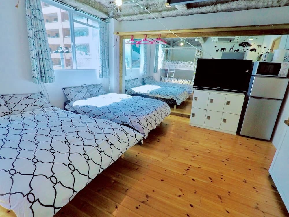 Osaka guesthouse RELASTAY, Room, photo 3