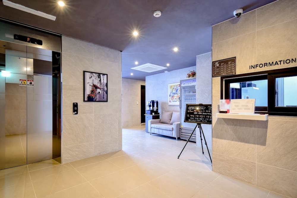 Hotel Maison, Lobby, photo 2