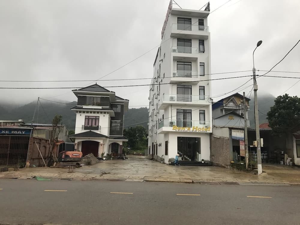 Ben's Hotel, Primary image, photo 1