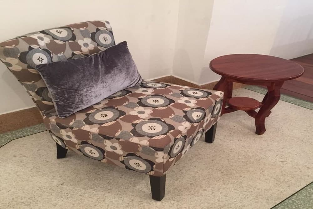 42 Guesthouse, Lobby sitting area, photo 1