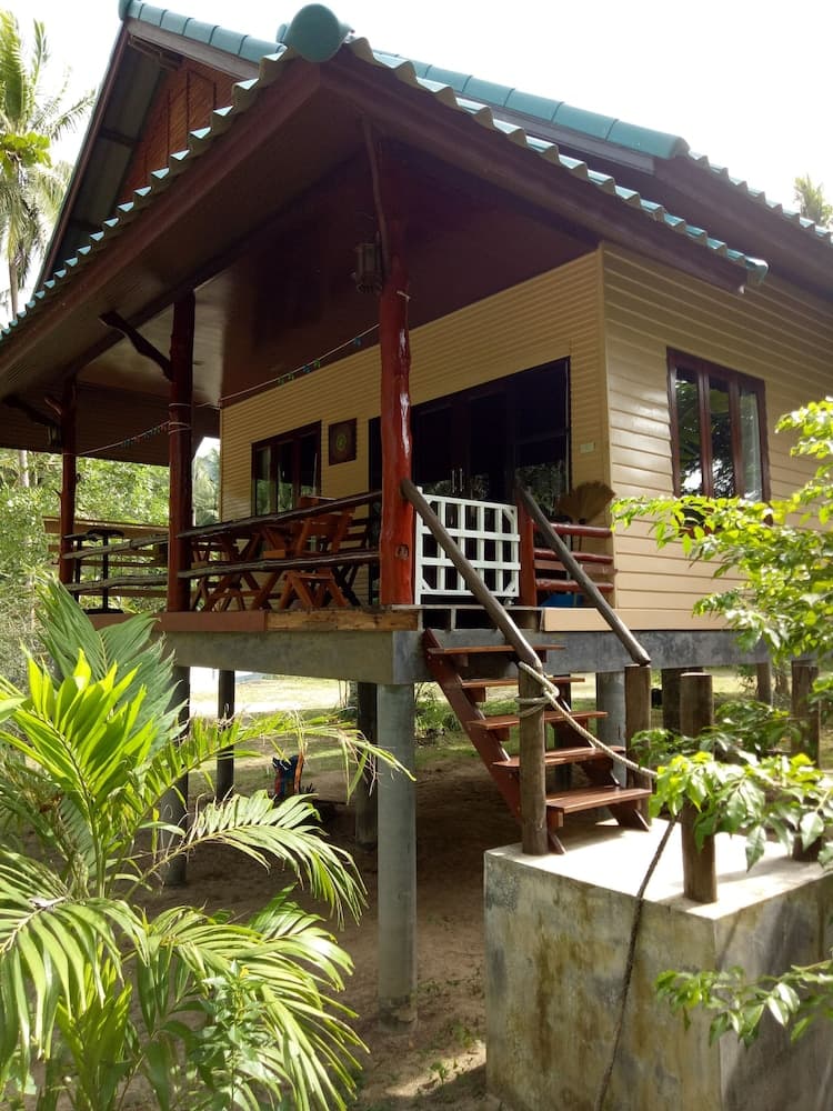 Baan Moonchan, Primary image, photo 1