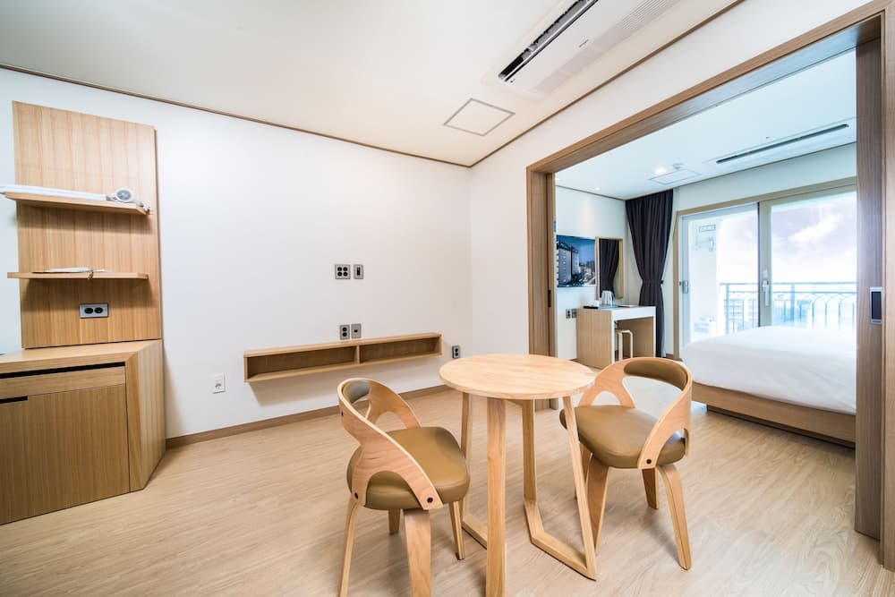 Run Hotel, Primary image, photo 1
