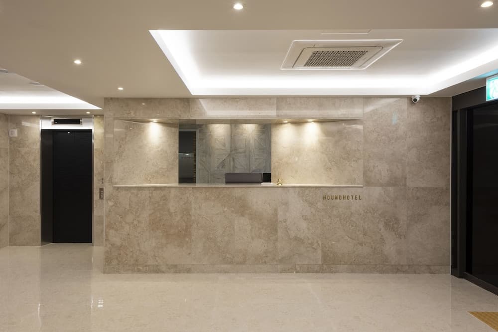 Yeonsan Hound Hotel, Reception, photo 3