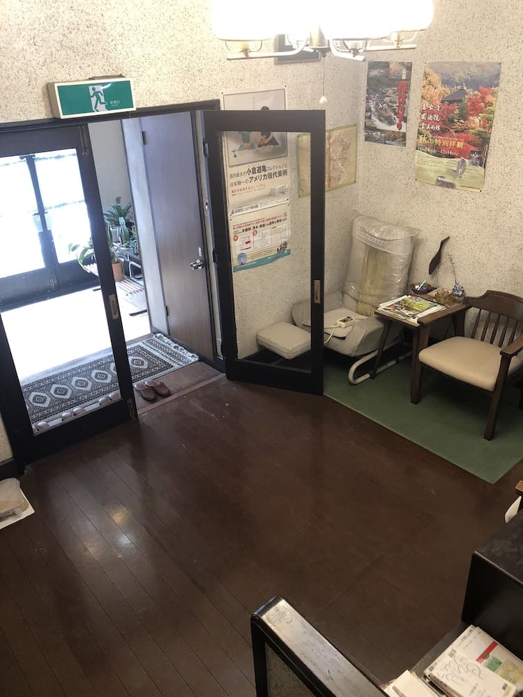 히가시야마 호텔 내부 입구 사진 2