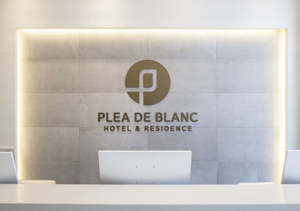Plea De Blanc, Reception, photo 4