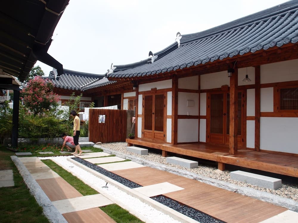 Sarangroo, Primary image, photo 1