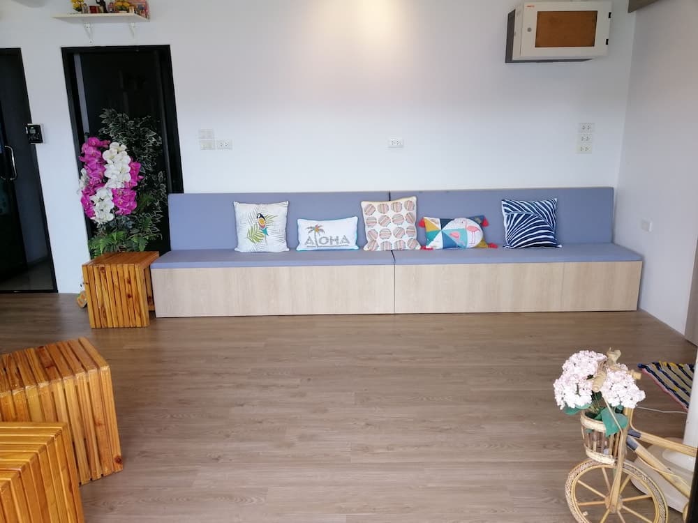 카오차로엔 플레이스 로비 좌석 공간 사진 3
